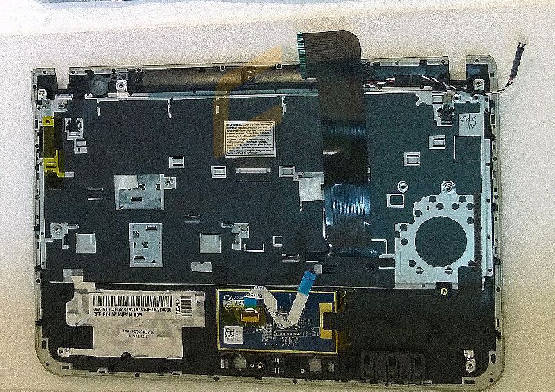 Верхняя панель в сборе с клавиатурой (Black), оригинал Samsung BA75-02703C